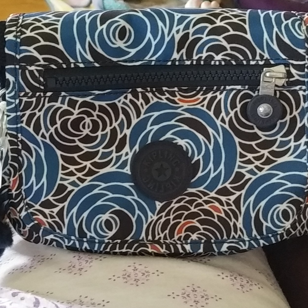 Kipling Sabian Crossbody.       NWT